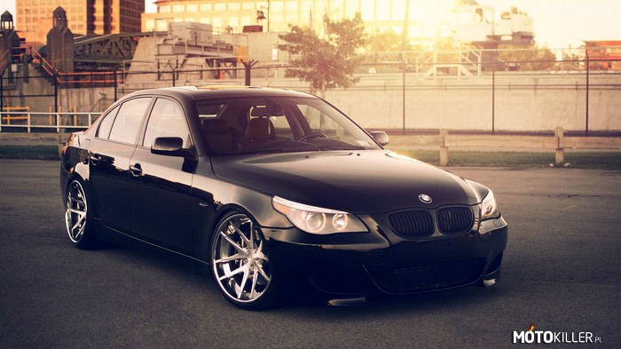 Czarne BMW – Wygląda epicko 