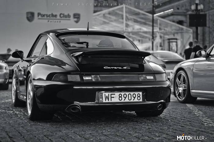 Porsche Carrera 4S –  