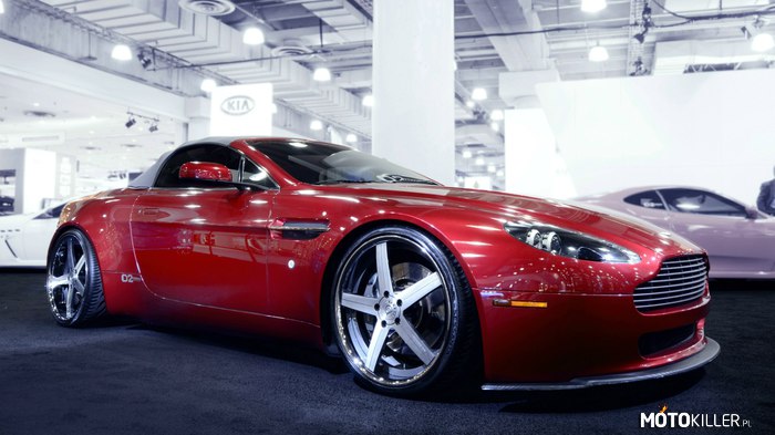 Aston Martin Vantage –  