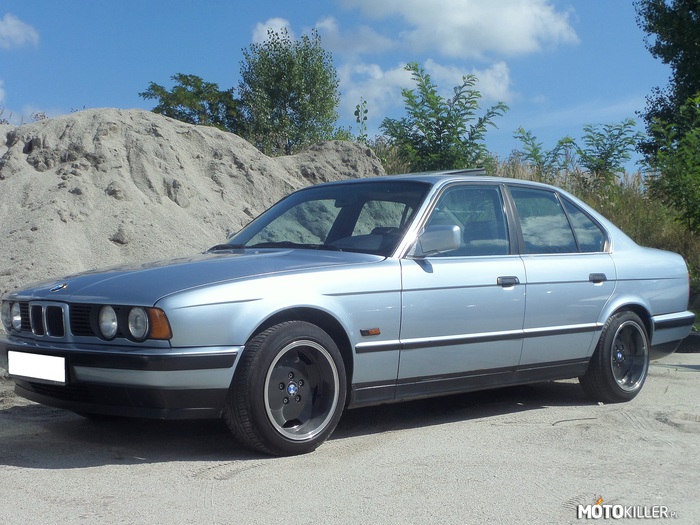BMW E34 520i – Niegdyś moje auto zachowane w oryginalne, dziś zaniedbana zabawka do palenia gumy... 