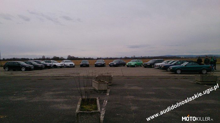 Audi Dolnośląskie – Kolejna fotka na nowej miejscówce naszego klubu Audi Dolnośląskie zapraszamy wszystkich posiadaczy Audi z dolnego śląska 