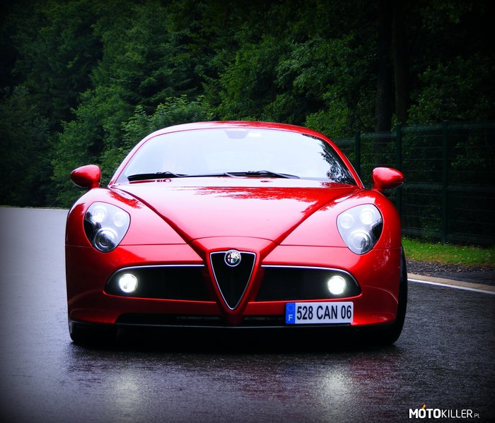 Alfa Romeo 8C Competizione – piu bella 