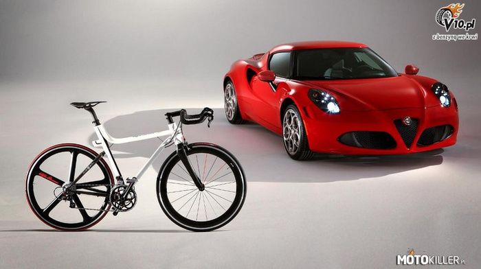Najpiękniejszy zestaw na świecie – Alfa 4c i rowerek  
