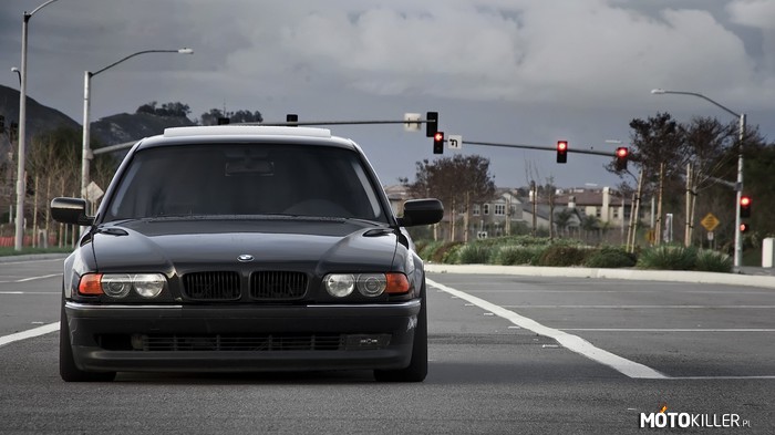 BMW 740 E38 –  