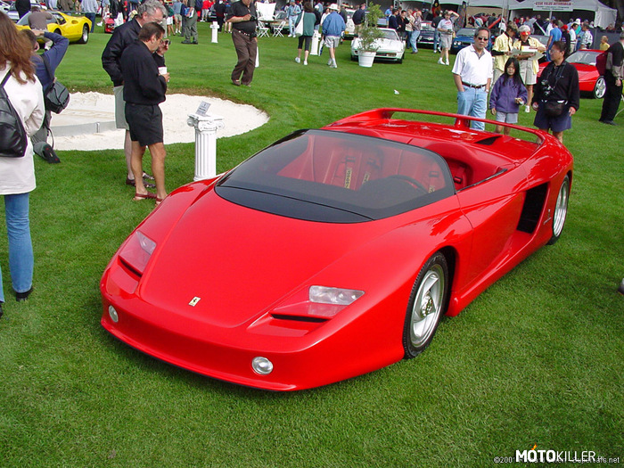 Ferrari Mythos – Mythos to zdecydowanie jeden z najciekawszych konceptów zaprezentowanych przez Pininfarinę. Auto zostało zaprojektowane dla Ferrari w 1989 roku i na pierwszy rzut oka przypomina hybrydę superszybkiego pociągu z samochodem sportowym. Mythos bazował na płycie podłogowej Testarossy i co ciekawe był napędzany silnikiem typu bokser o pojemności 5,0 litrów. Jednostka ta generowała moc 385 KM dzięki czemu pojazd rozpędzał się do prędkości maksymalnej 285 km/h.Na świecie są tylko trzy egzemplarze tego auta. Jeden stoi w centrum Pinifariny dwa pozostałe posiada Sułtan Brunei. 