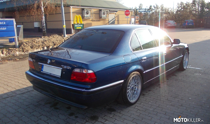 BMW E38 750i V12 – Świeżo po zimie, tuż po umyciu. Nowe kółka Styling 32 18&quot;. Jeśli się spodoba, z chęcią wrzucę więcej zdjęć. 