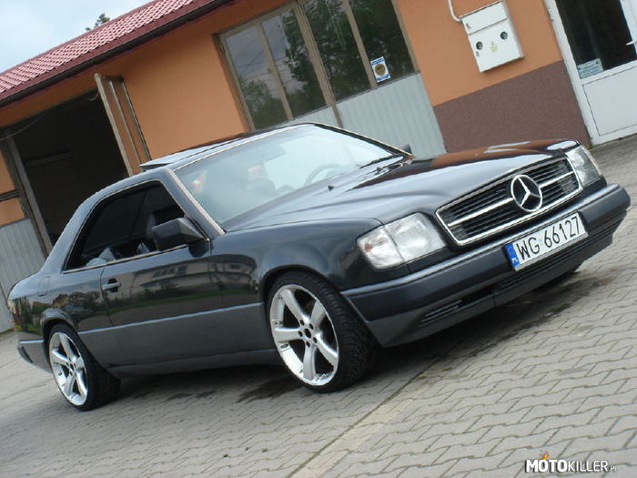 Mercedes-Benz –  