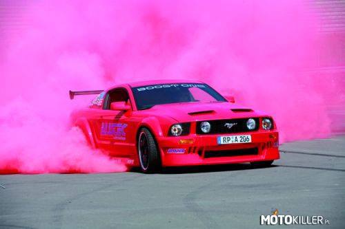 Mustang – Na oponach kumho motorsport 