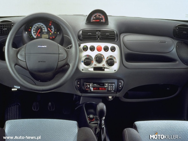 Fiat Seicento Schumacher – Podobnie jak Sporting skonfigurowana była limitowana wersja Schumacher. Produkowana była od marca 2001 do maja 2003 roku. Sygnowana była ona podpisem Michaela Schumachera, utytułowanego kierowcy Formuły 1. Początkowo miała być to limitowana do 1000 egzemplarzy seria, jednakże duża popularność sprawiła, że Fiat kontynuował produkcję po osiągnięciu zakładanego poziomu. Każdy samochód otrzymywał tabliczkę z unikalnym numerem. Wyposażenie standardowe objęło m.in: wspomaganie układu kierowniczego, stabilizator poprzeczny przedniego zawieszenia, centralny zamek, poduszkę powietrzną kierowcy, felgi ze stopów metali lekkich, dwukolorową tapicerkę oraz ABS. Opcjonalnie dostępna była klimatyzacja manualna. 