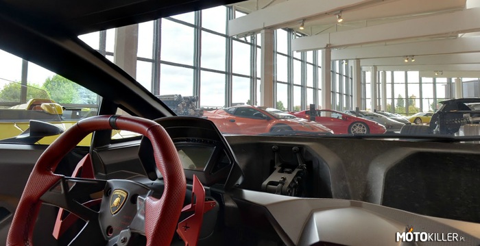 Muzeum Lamborghini – Widok z wnętrza Sesto Elemento 