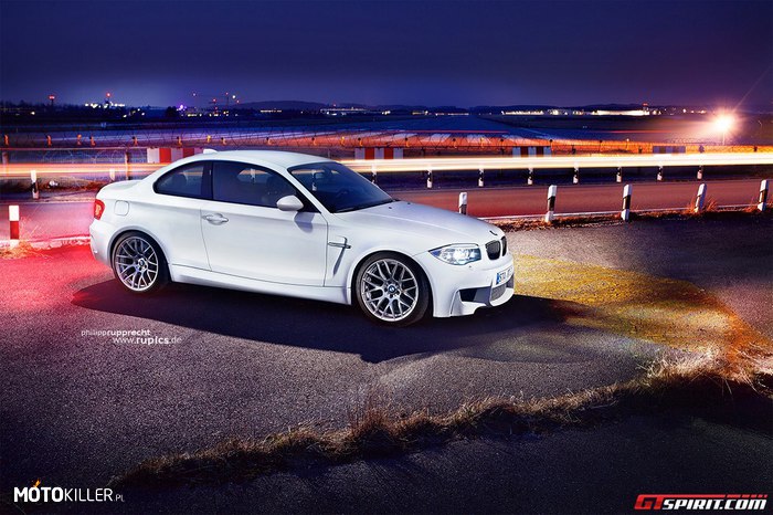BMW 1M Coupe –  