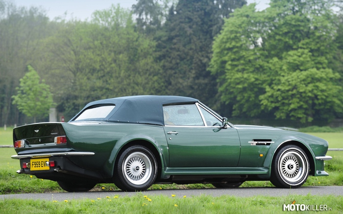 Aston Martin V8 Vantage Volante –  