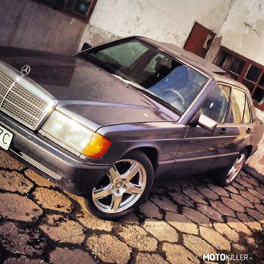 Mercedes 190 – W201 prawie na ukończeniu... 