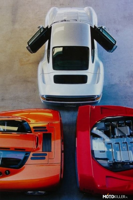 Trzy rekordowe dupcie – Porsche 959, 317 km/h, 1986r.
Ferrari F40, 324 km/h, 1987
McLaren F1, 386 km/h, 1993 
