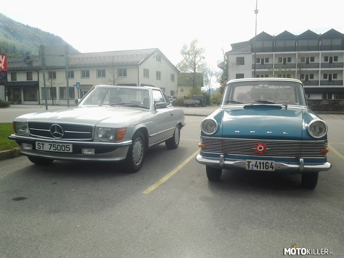 Starzy koledzy – Spotkane na parkingu w Hornindal (Norwegia). Mercedes i Opel. Etos rozpoznaje modele? 