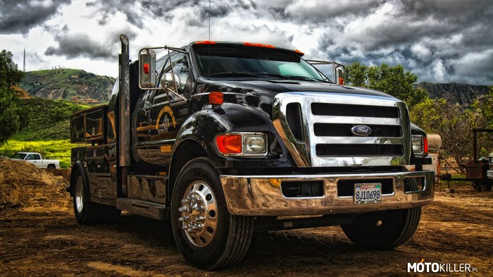 Ford F650 –  