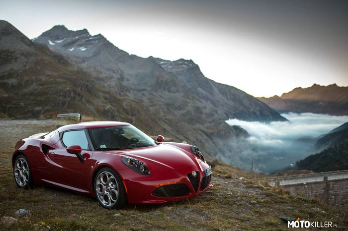 Alfa Romeo 4C – Alfa Romeo 4C w pięknej scenerii 