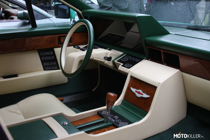 1982 Aston Martin Lagonda - ciekawe wnętrza #7 – Istny kosmos. 