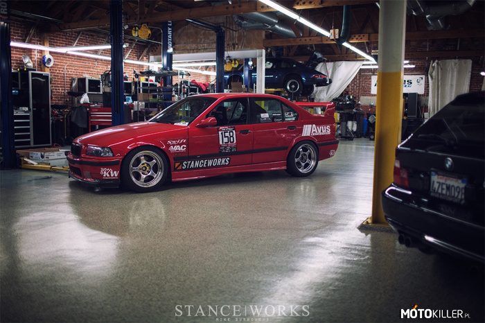 BMW E36 ///M3 – Taki garaż mieć to marzenie. 