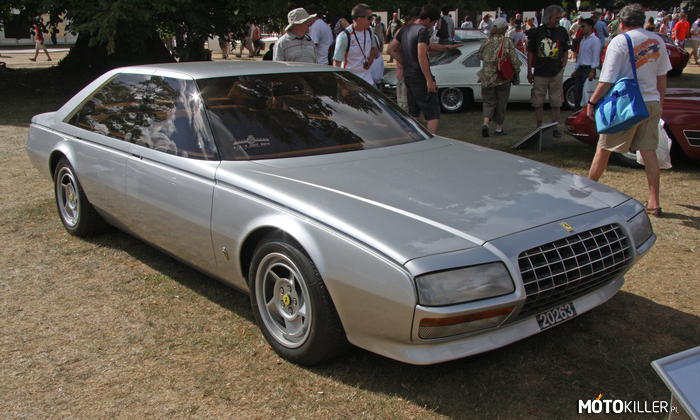 Ferrari Pinin 1980 – Pierwsze czterodrzwiowe auto tej marki wyprodukowane w jednym egzemplarzu. Samochód jest obecnie na wystawie w muzeum Ferrari, w ramach pokazu dziesięciu największych projektów Pininfarina. 