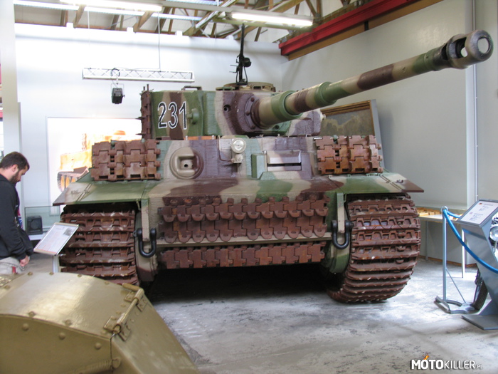 Tygrys – Pantera się chyba spodobała to teraz Tygrysek postrach II wojny, potężna maszyna. 