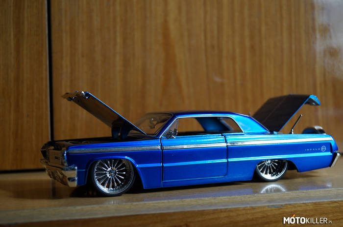 Mój model – Mój model który dostałem na 18naste urodziny. A jest to Impala 1964, w skali 1/24. 