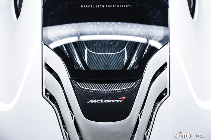 McLaren P1 –  