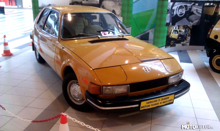 FSO Ogar 1977r – Wystawa aut &quot;Polski sen o motoryzacji&quot; Piotrków Trybunalski 

FSO Ogar LS – prototyp polskiego samochodu osobowego, opracowany w 1977 roku przez FSO z wykorzystaniem podzespołów Polskiego Fiata 125p.

Jedyny prototypowy egzemplarz Ogara zbudowany został w 1977 roku. Konstrukcja pojazdu oparta została na płycie podłogowej samochodu Polski Fiat 125p, z którego przejęto również elementy układu napędowego, jezdnego oraz hamulcowego. Nadwozie wykonane było z laminatu, stworzonego z połączenia żywicy epoksydowej z włóknem szklanym. Prototyp przejechał ponad 70000 km i mimo pozytywnych o nim opinii nie został wdrożony do produkcji. Powodem był duży stopień zaawansowania prac nad funkcjonalniejszym Polonezem. Poza tym brakowało uzasadnienia do rozpoczęcia w Polsce produkcji samochodu sportowego.
Obecnie jedyny egzemplarz Ogara znajduje się w Muzeum Motoryzacji w Warszawie. 