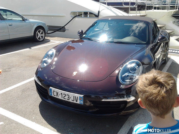Port w Antibes – Spotkane Porsche 911. 