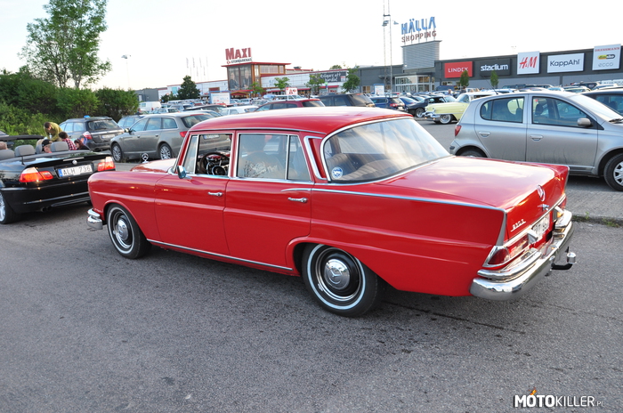 MB W111 230S –  