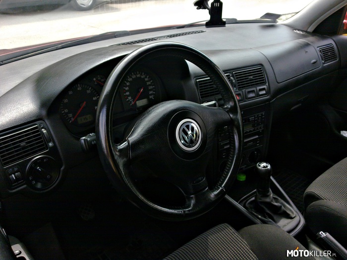 Wnętrze VW Golf IV – Bo wnętrze (wg mnie) powinno być czyste i zadbane bez względu na wiek samochodu. 