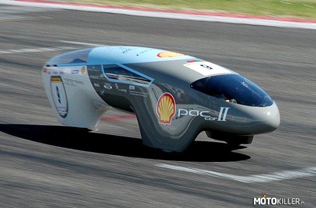 Najoszczędniejsze auto świata – Pac Car II,samochód który w 2005 roku wziął udział w wyścigu Shell Eco Marathon i spalił średnio 0,01857 l benzyny na 100 km. Pac Car II to dzieło Federalnego Instytutu Technologii w Zurichu. 