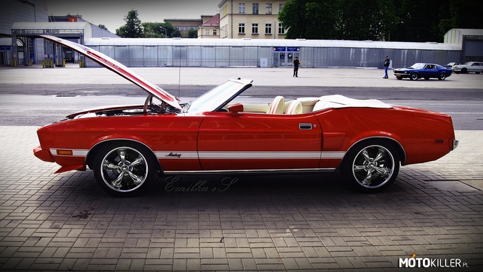 Mustang Mach 1 Convertible 1973 r. – Chcielibyście zobaczyć co ten, największy ze wszystkich generacji, Mustang ma pod maską? 