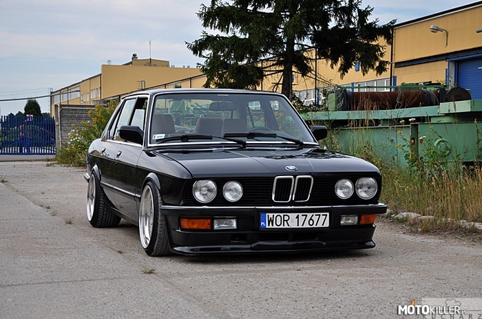 Niesamowite forumowe E28 – 2.7 Eta z 1986r. Piękny, klasyczny model BMW tak rzadko już niestety widoczny na drodze. 