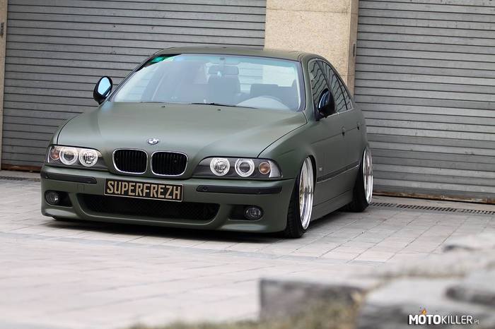 BMW E39 –  