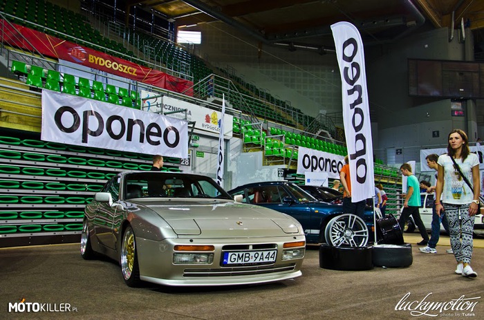 Porsche 944 Turbo – XI STS Tuning Show. 