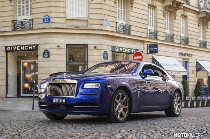 Rolls Royce Wraith –  