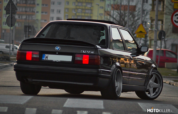 BMW 325i –  