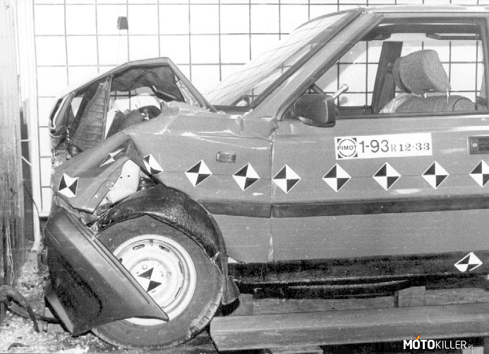 Crash Test – Okazuje się, że auta z czasów komunizmu bardzo dobrze przechodziły testy zderzeniowe. Nie posiadając nawet poduszek powietrznych były to (i dalej są!) auta bezpieczne. 
Inne filmiki w źródle: 