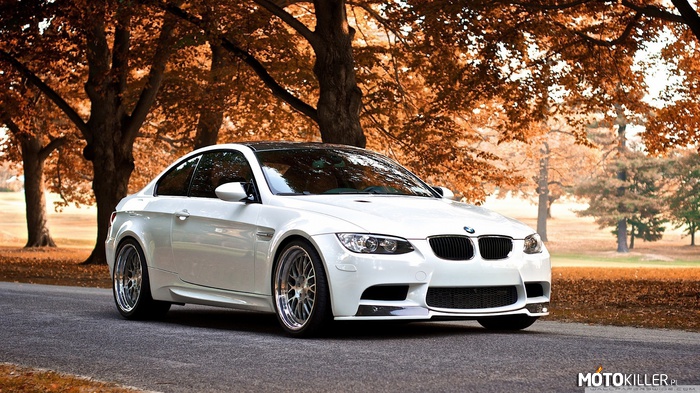 BMW M3 E92 – BMW E92 M3 do setki przyśpiesza w 4.7s. Wyposażona w 4-litrowy silnik widlasty V8 o mocy 420KM I 400NM. Prędkość maksymalna wynosi 250km/h ograniczona elektronicznie. 