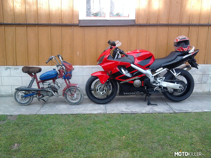 Motorynka w starciu z cebrą – Po lewej mój pierwszy motocykl,a  po prawej ostatni. 