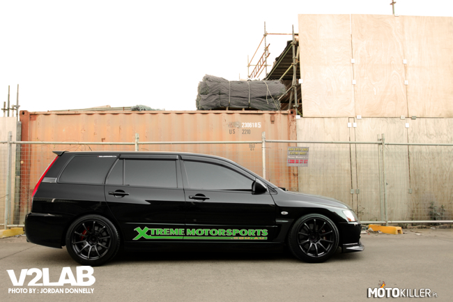 Mitsubishi Evo wagon – Inżynierzy z Mitsubishi Motors wiedzą jak robić szybkie &quot;kombiaki&quot;. 