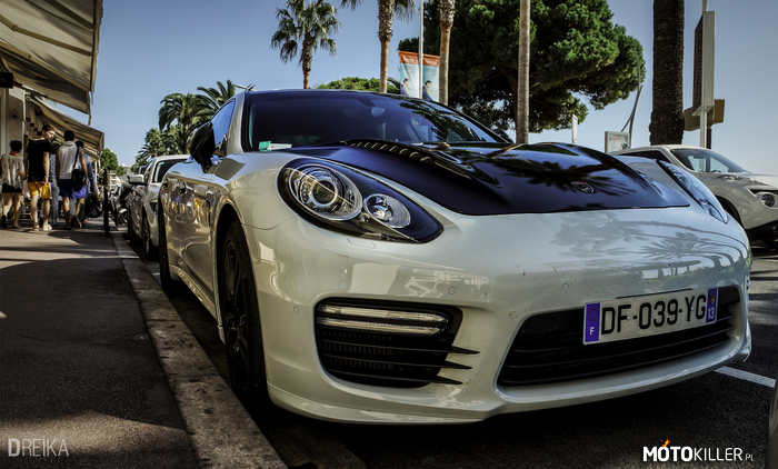 Porsche Panamera Stingray – Spacer po Cannes. 