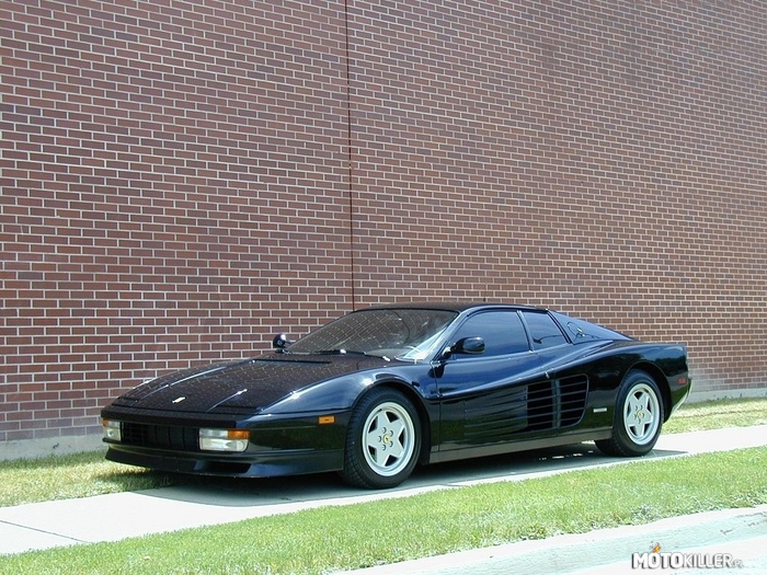 Ferrari Testarossa –  