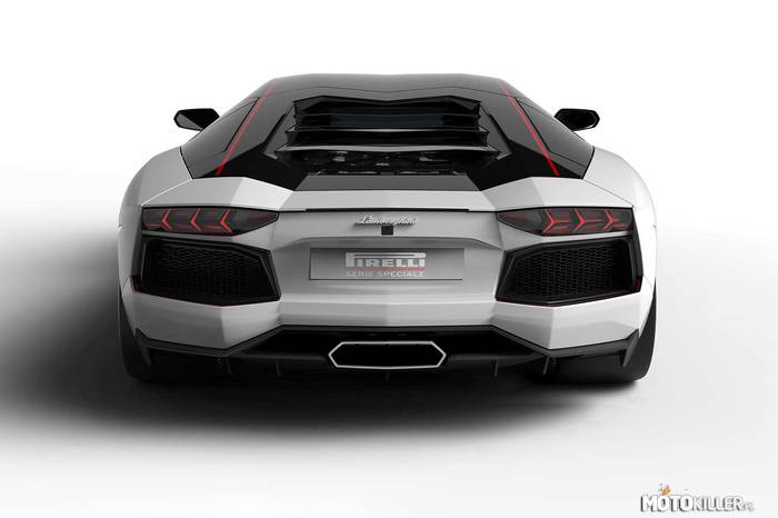 Lamborghini Aventador LP 700-4 Pirelli Edition –  