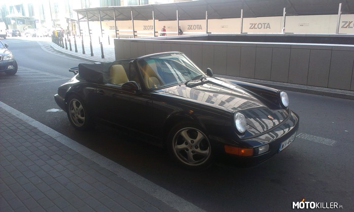 Porsche 911 (964) cabrio napotkany w stolicy –  