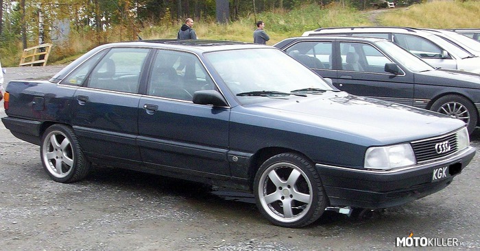 Audi 100 –  