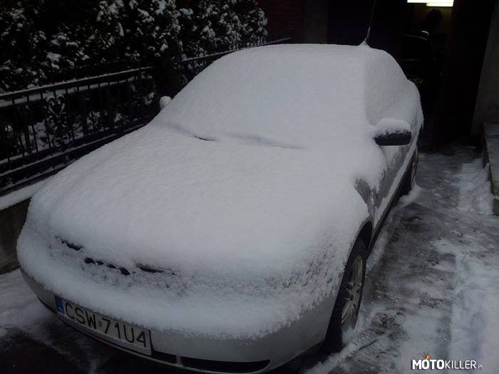 Zima z humorem – Nie wiem jak Wy, ale ja swoje auto na zimę trzymam pod pierzyną. 