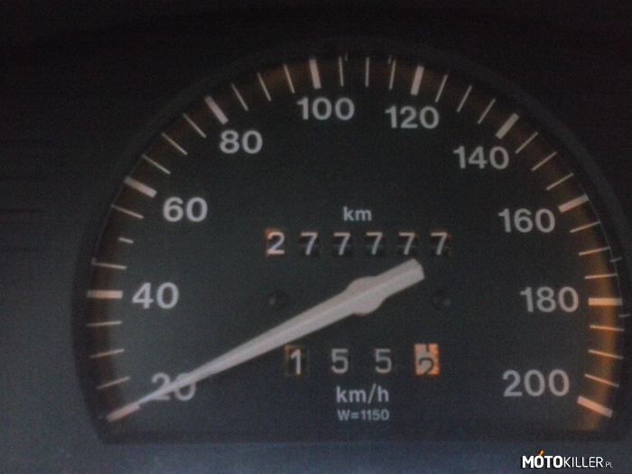 Prawie okrągły przebieg – Jest to Opel Corsa B 1995r silnik słaby bo słaby ale daje rade jest to 1,5 ISUZU zwykły bez turbiny. Autko od roku w rękach i w Ciągu roku 33tys.Km beż żadnej dużej awarii. 