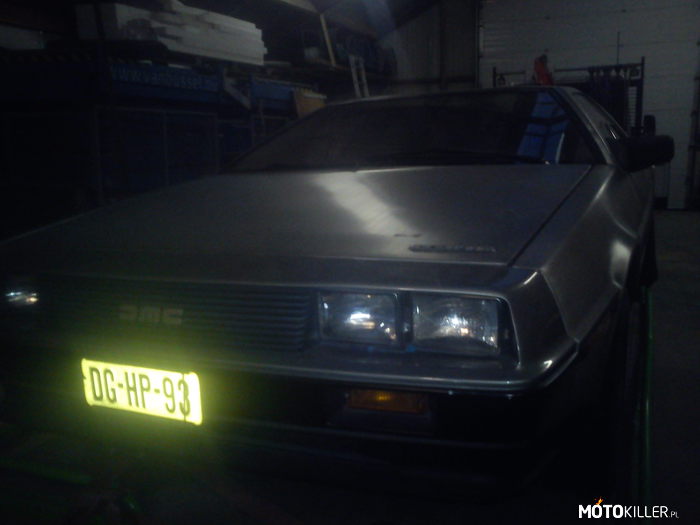Nowa zabawka szefa – DeLorean - do remontu. 
Zakupiony za okazyjne 5 tys. euro przez mojego szefa. 
